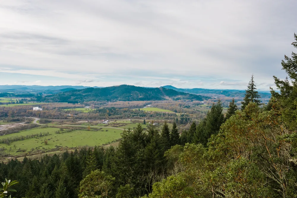 Valley overlook near Springfield Oregon